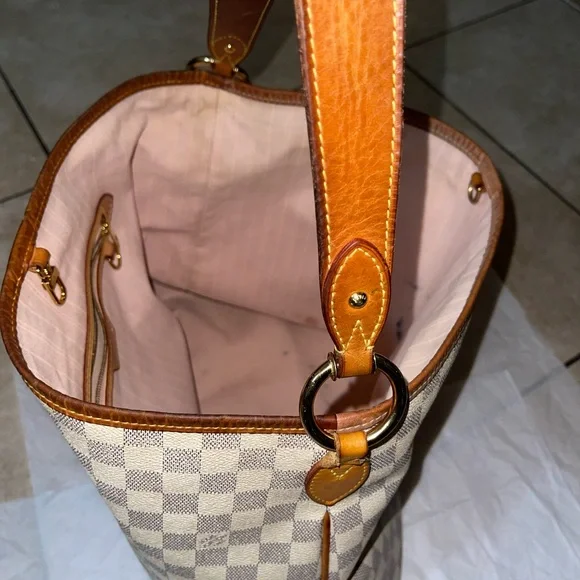 Louis Vuitton Delightful - Picture 11 of 17